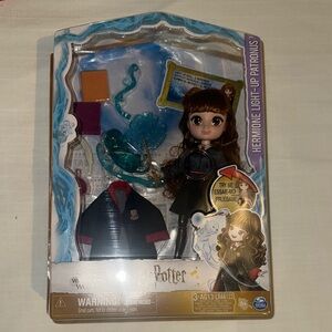 NWT Harry Potter 8-inch Hermione Light-Up Patronus Doll 7 accessories & robe